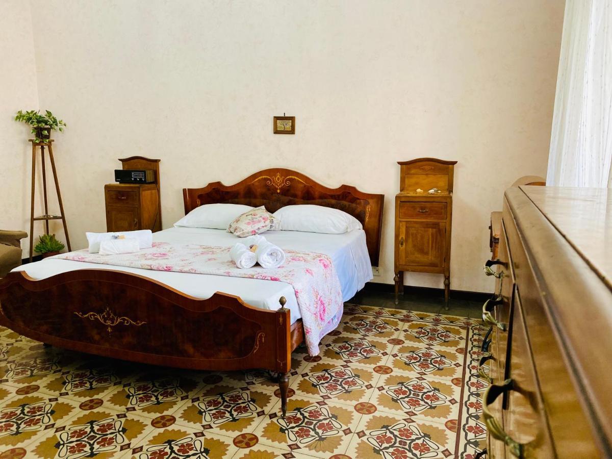 Zu Pippo'S House Lägenhet CTA Exteriör bild